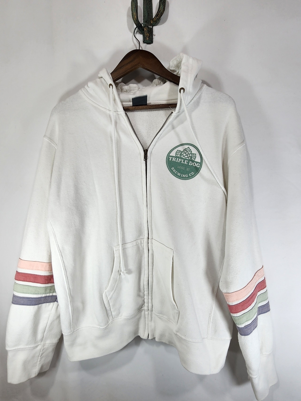 Triple Dog Brewing Co Havre Montana Zip Up Hoodie Womens XL White Rainbow Stripe